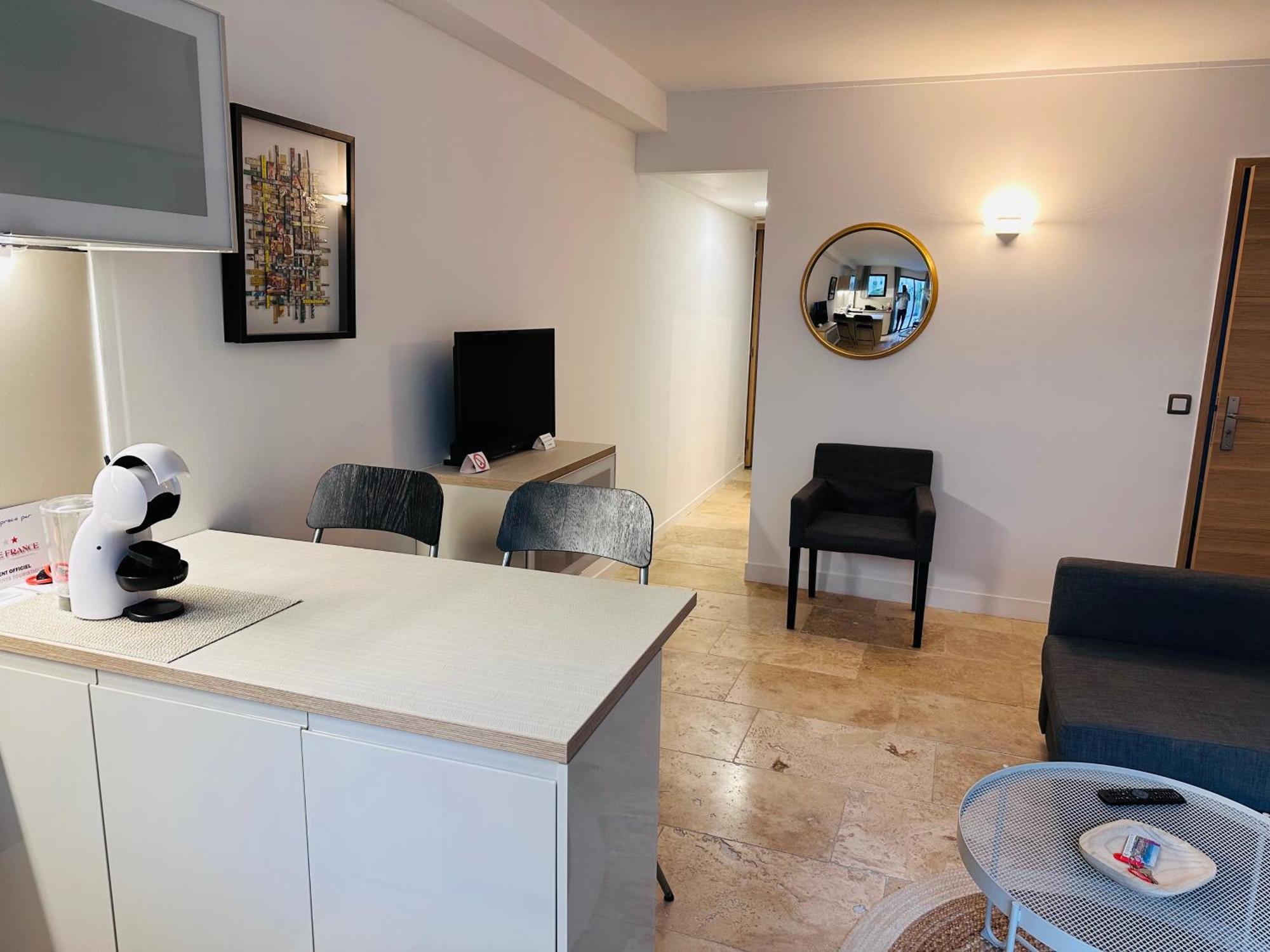 Appartements 3 Etoiles Terrasse Ou Patio Intra-Muros เอก-มอร์ต ภายนอก รูปภาพ